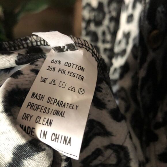 Black Leopard Button Down Long Sleeve Cardigan - Picture 6 of 7